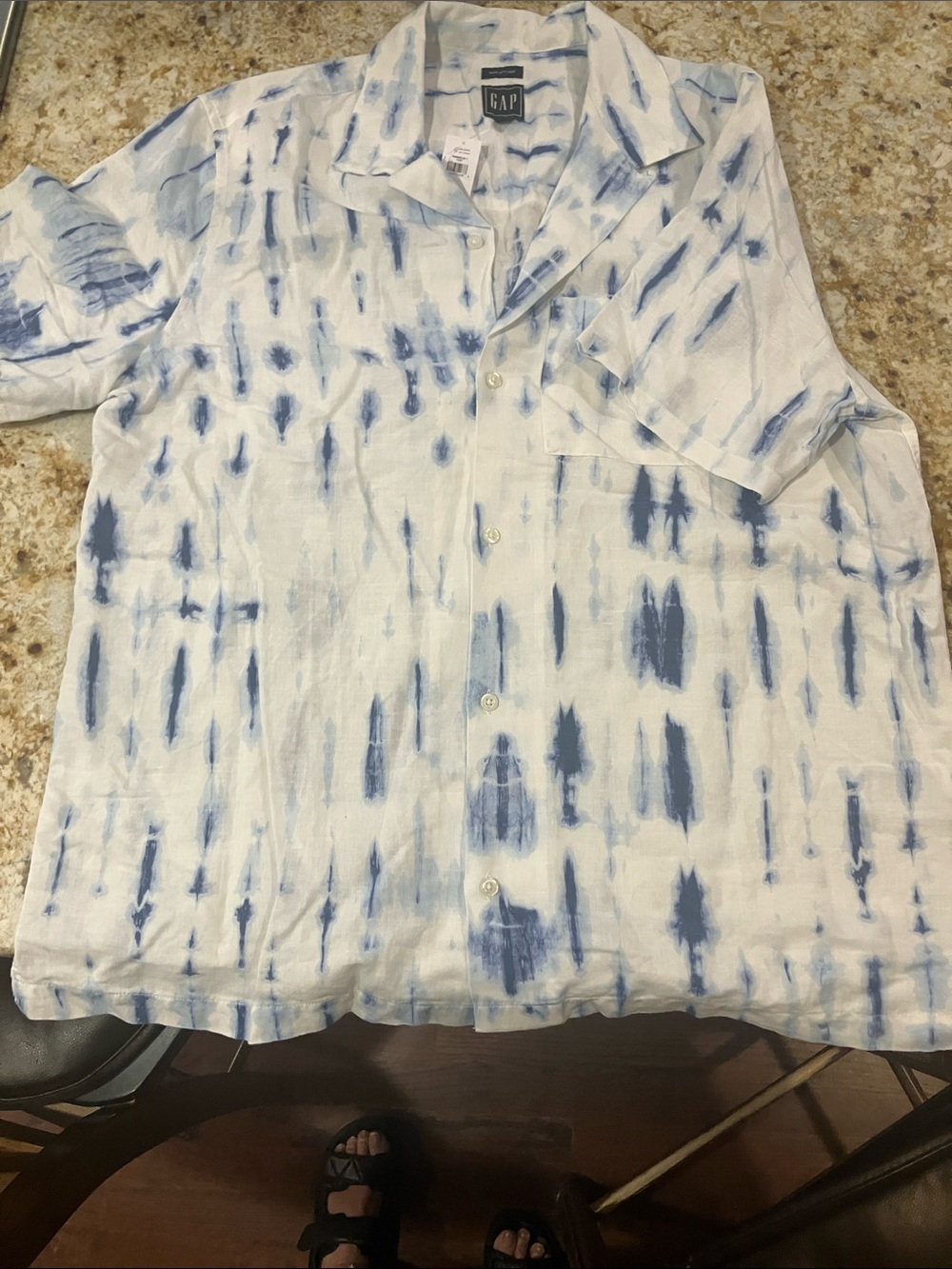 Men’s linen blend button down